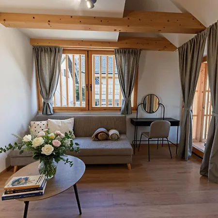 Old Coach House Hotel